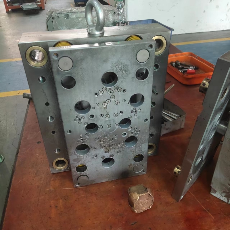 Customized Texture Surface Finish Plastic Injection Mold For 2k injection molding