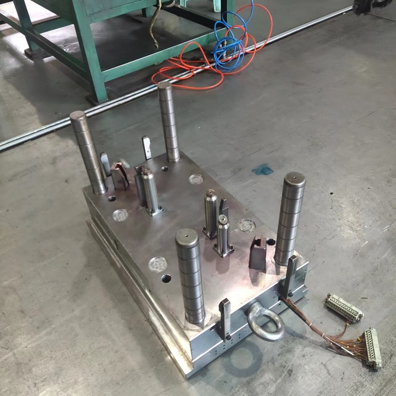P20 Front Mold Plastic Injection Tooling With 500000 shots for PA6 Raw Material Game Parts