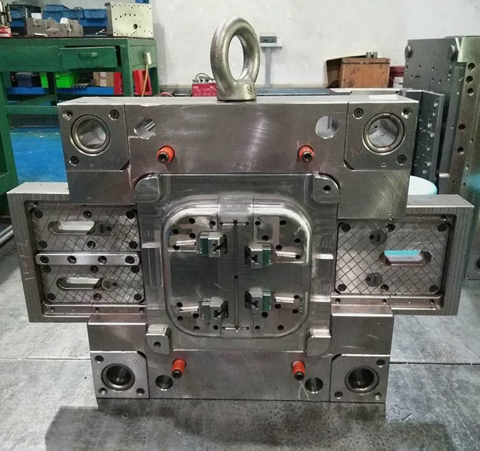 Multi Cavity Injection Moulding Tooling For Automotive Spare Parts