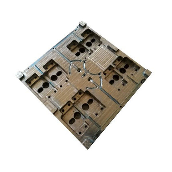 Auto Plastic Injection Moulding Tooling Using PP PC ABS Multi Cavity Molds