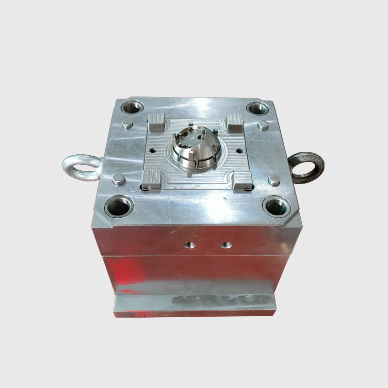 Thermoplastic Plastics Injection Mold With LKM Steel Standard 718H Steel Material