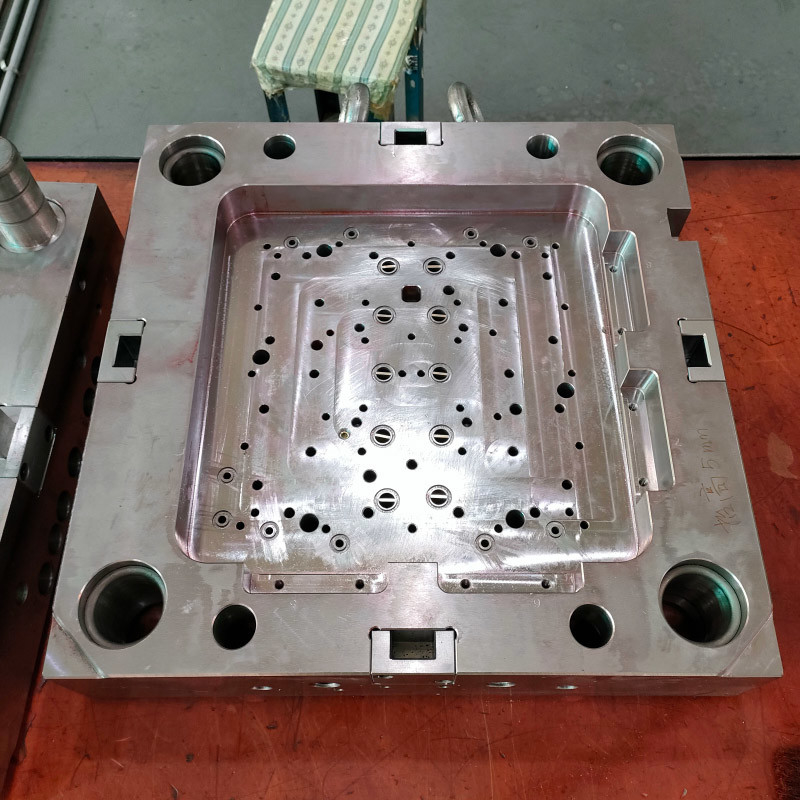 PBT Precision Plastic Injection Mould 0.005mm With 60HRC Steel Hardness